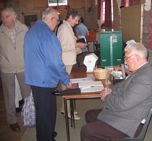  Bill Pope checking on attendance...