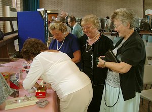  Sylvia Horton, Kath Kiely and two members